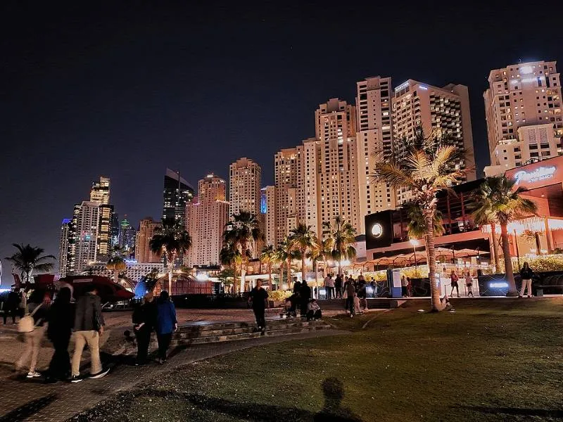 2 bedroom apartment off-plan in Emaar Beachfront, Dubai, UAE